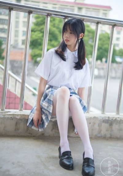 清纯校花第一夜献身老板_DVD免费电视剧