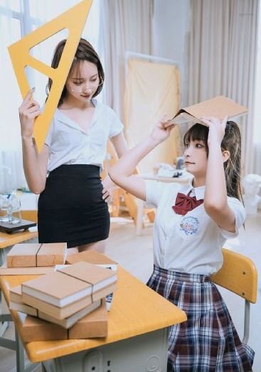 欧美指甲2018黑色_BD国语在线视频观看