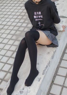 日韩裸体裸乳免费看软件_BD英语免费在线播放